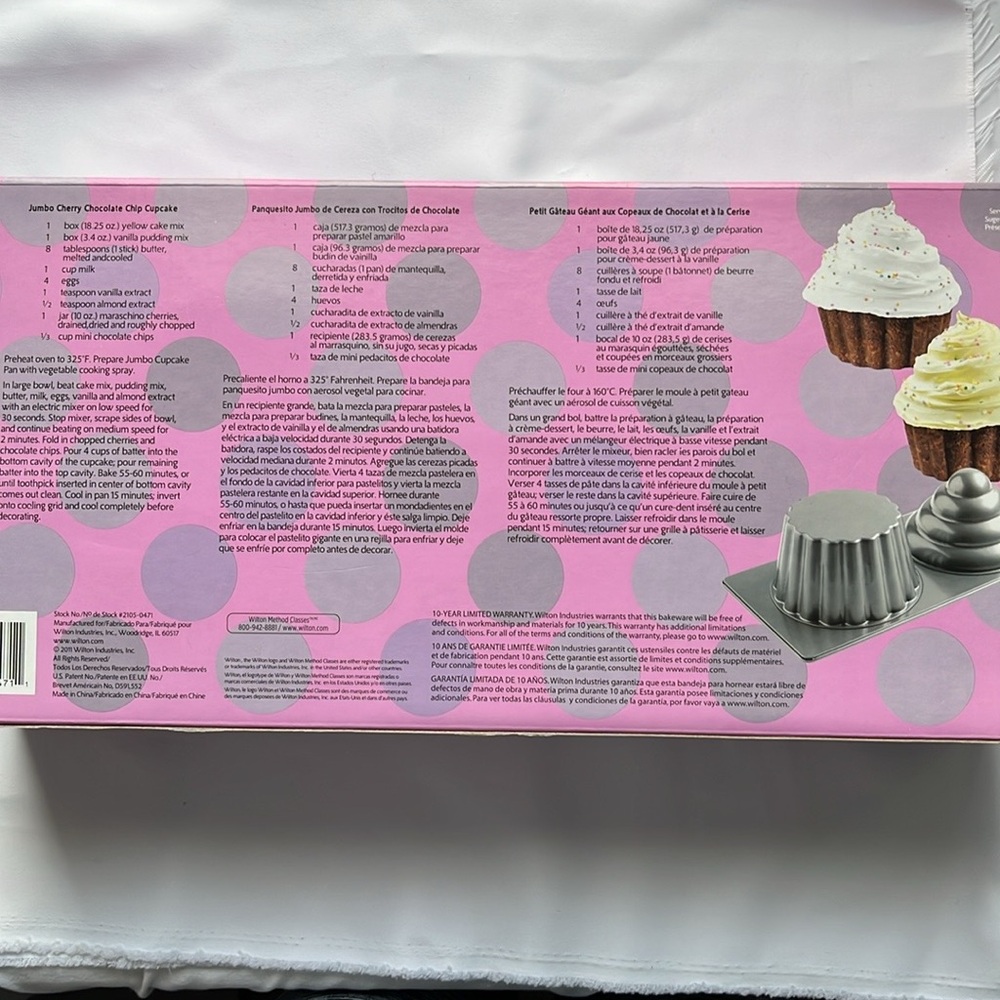 Wilton Jumbo Cupcake Pan - Picture 5 of 5